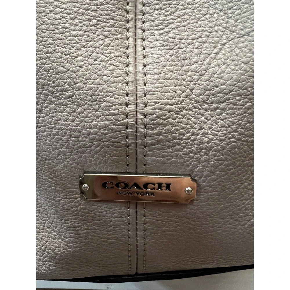 Coach F31287 Pebbled Leather Hobo Bag Lilac Purple Large Shoulder Tote Purse